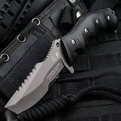 survival mes tactical knife Survival kit zelf samenstellen of toch kopen?